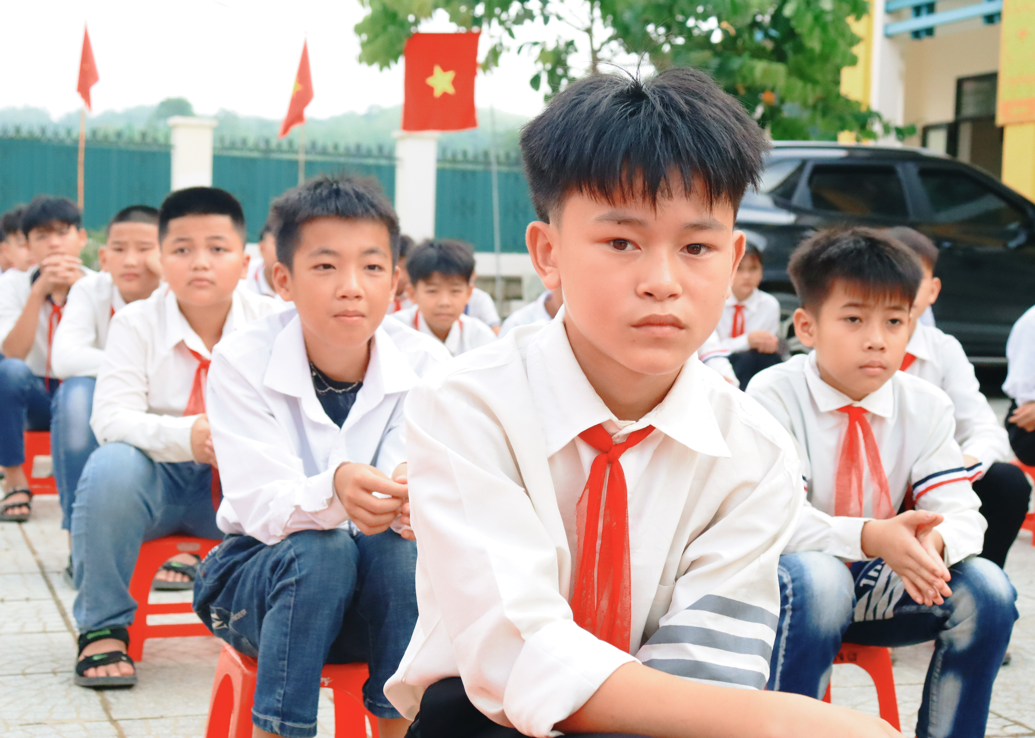 Anh-tin-bai